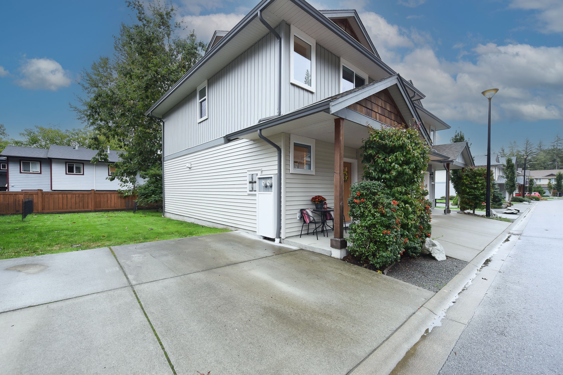 2109-13th-32-04