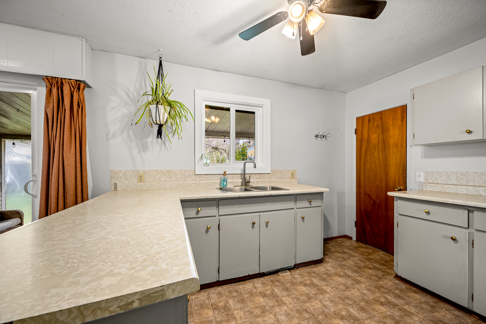 483 Pritchard Rd (32)